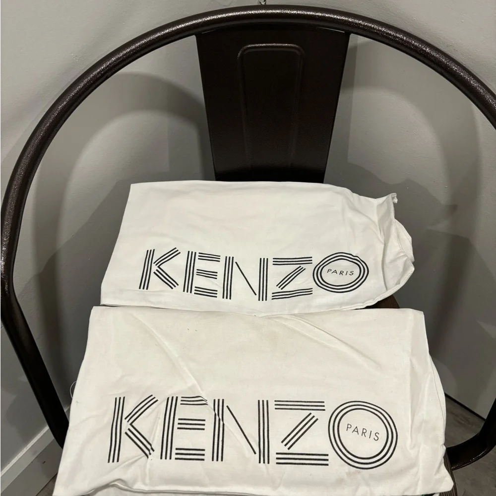 Kenzo Black Slip-Ons with Vibrant Yellow Tiger - Picture 3 of 3